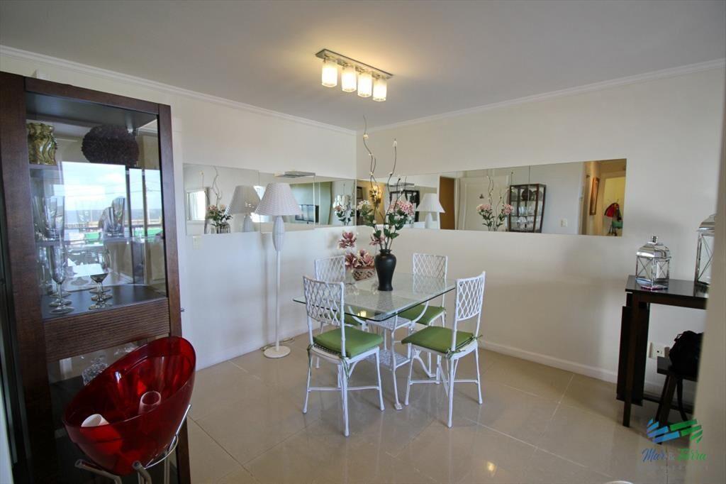 Apartamento de 2 dormitorios en venta con vista