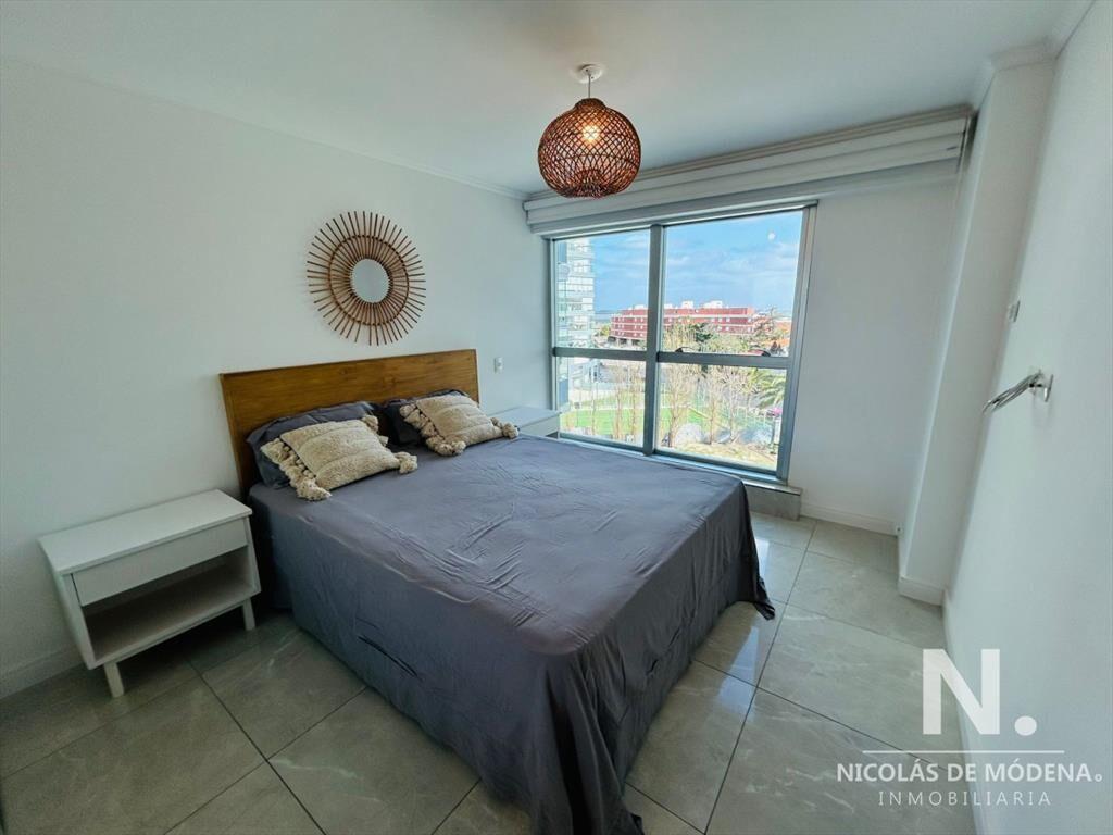 Apartamento en Venta, Playa Mansa, Punta del Este 2 dormito