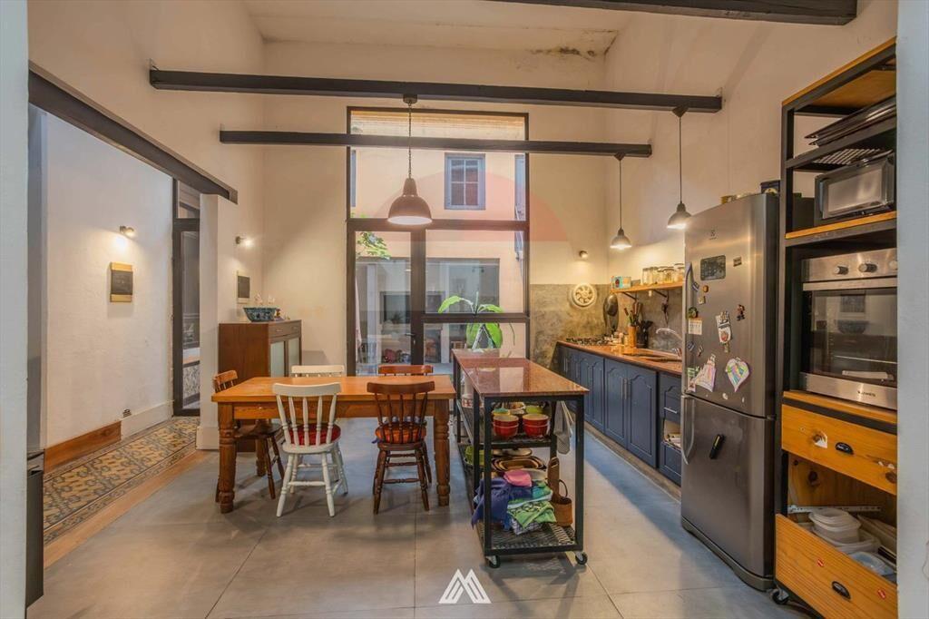 VENTA CASA 3 DORMITORIOS, 3 BAÑOS EN CORDON
