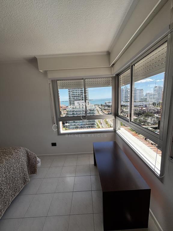 Venta apto 2 dormitios y medio Chiverta