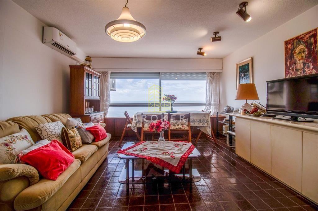 Venta de apartamento 3 dormitorios en peninsula.