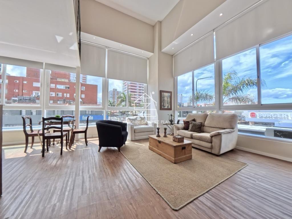 DUPLEX - PENINSULA