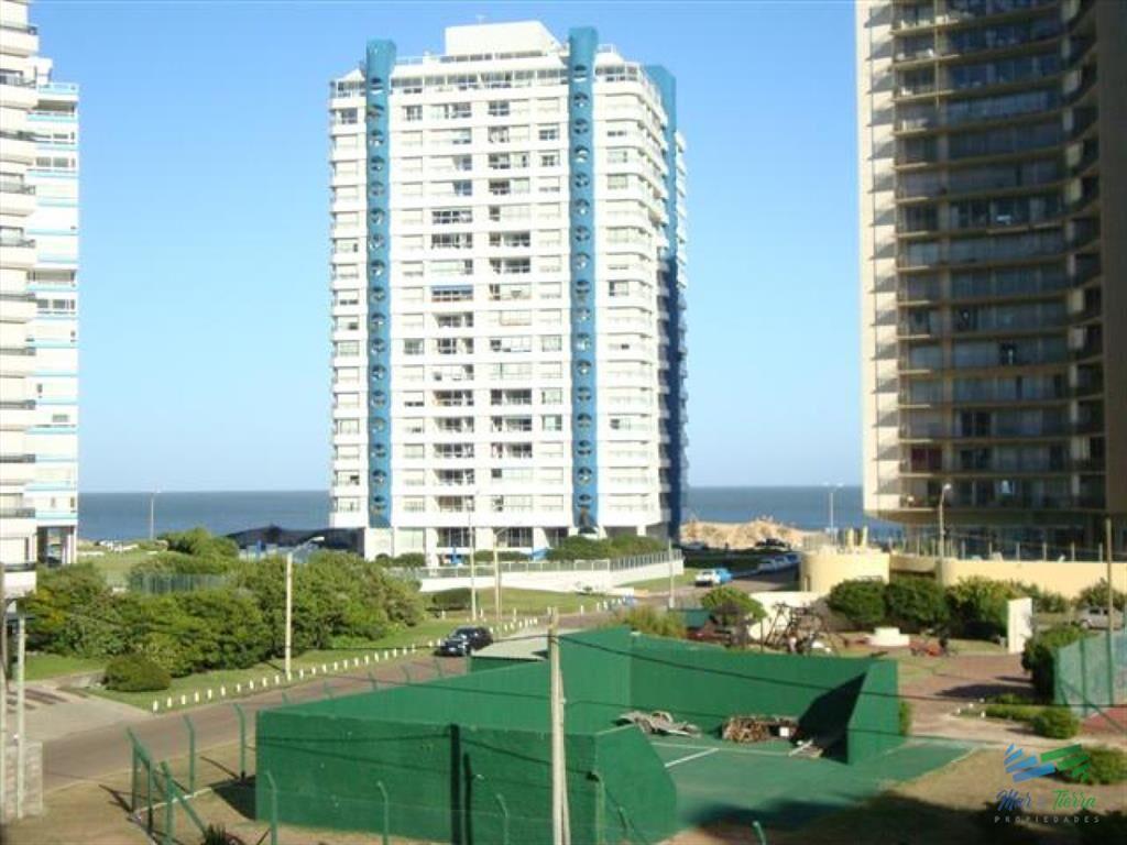 Vendo apartamento 2 dormitorios con vista al mar