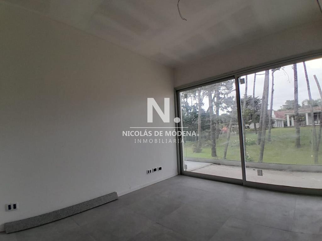Apartamento a estrenar en venta, Playa Mansa -