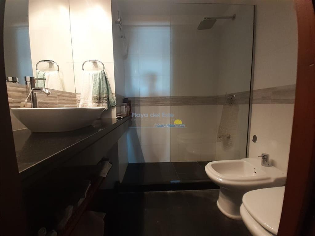 Apartamento en Brava, 3 dormitorios *