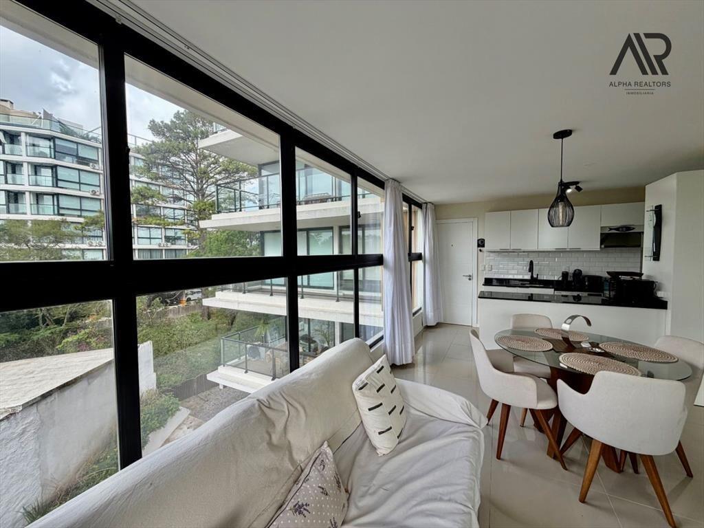 Apartamento en venta c/ cochera en Nuevo Cantegril