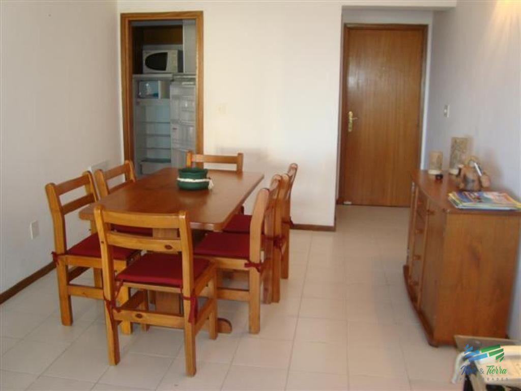 Vendo apartamento 2 dormitorios con vista al mar