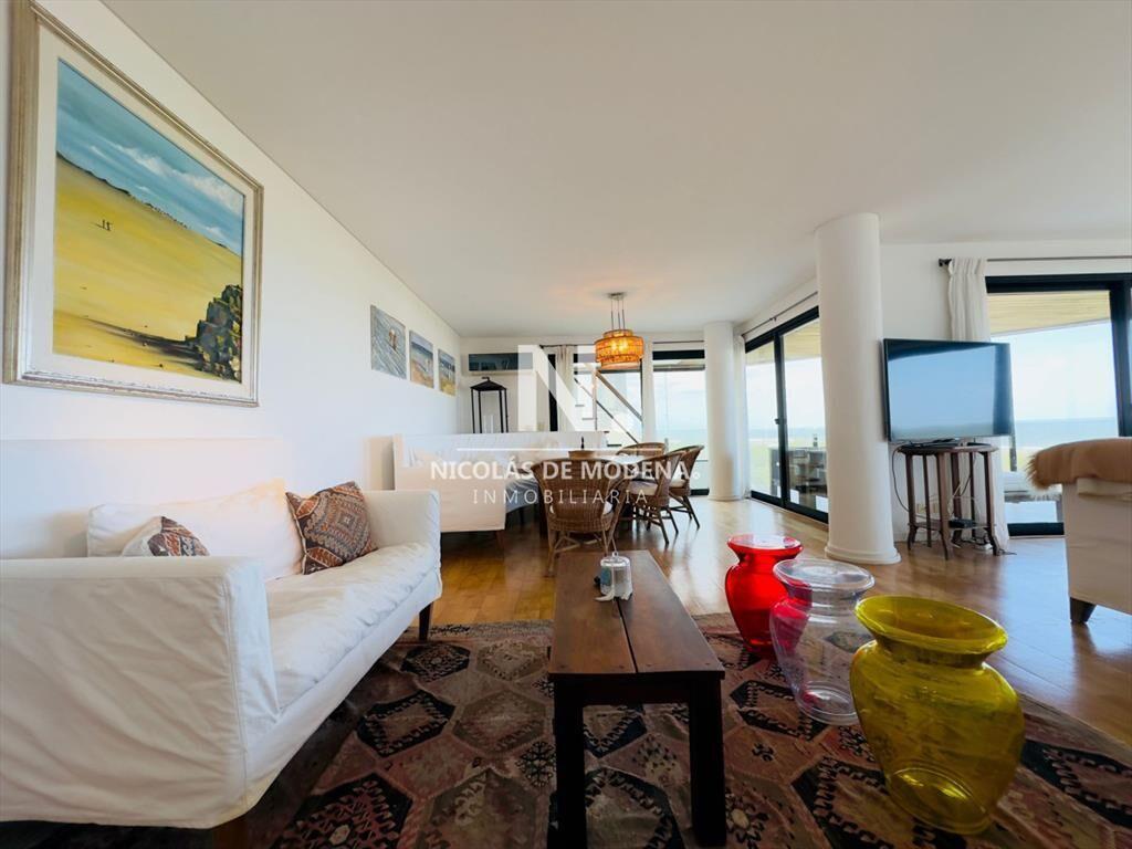 venta de apartamento pent house frente a playa
