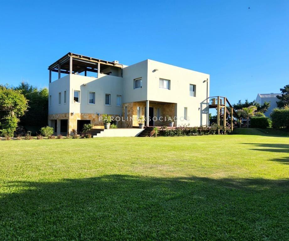 Casa en venta de 3 dormitorios en TÃ­o Tom, Punta Ballena.