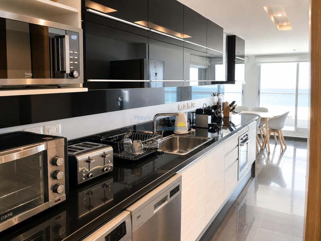 Venta de gran apartamento de 3 dormitorios con en