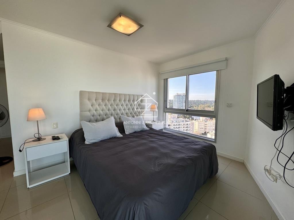 Venta Apartamento 3 dormitorios 4 baños Punta