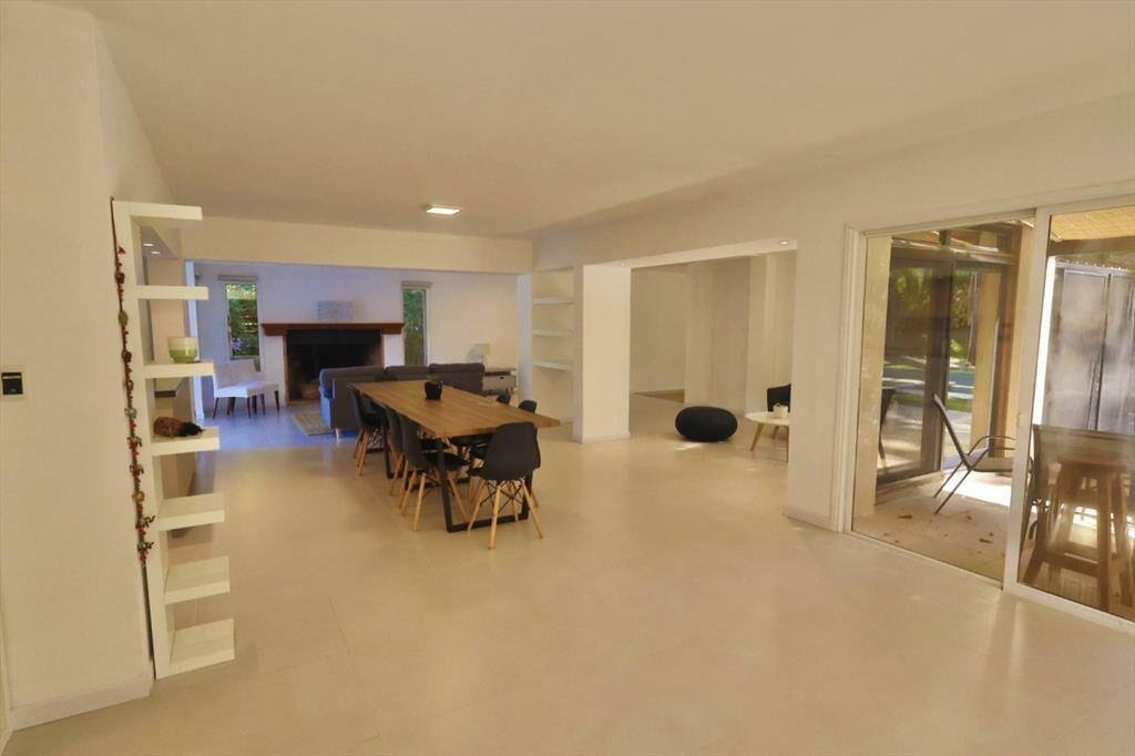 CASA VENTA 7 DORMITORIOS - BARRIO PRIVADO LA