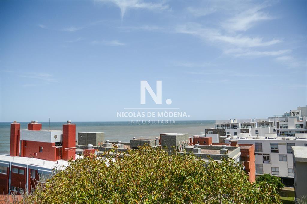 Departamento de 3 dormitorios con terraza con en