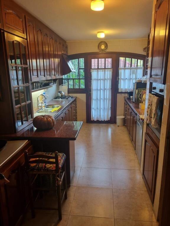 Próximo a Br Artigas y Golf, 380 m2 construidos, terreno de