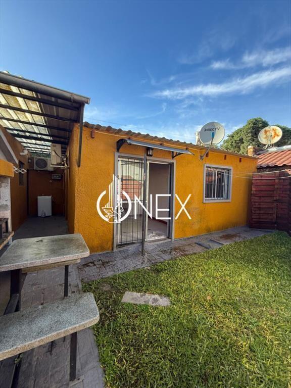 Se alquila casa en El FortÃn.