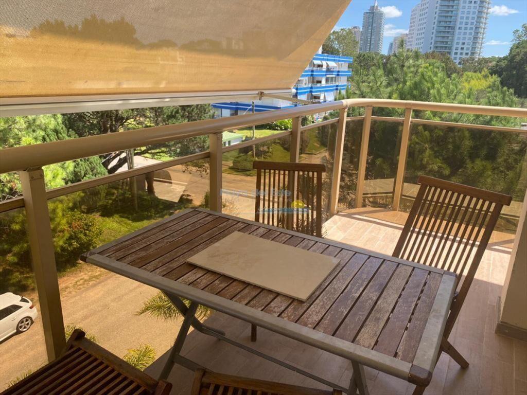 Apartamento de 2 Dormitorios en Aidy Grill a de -