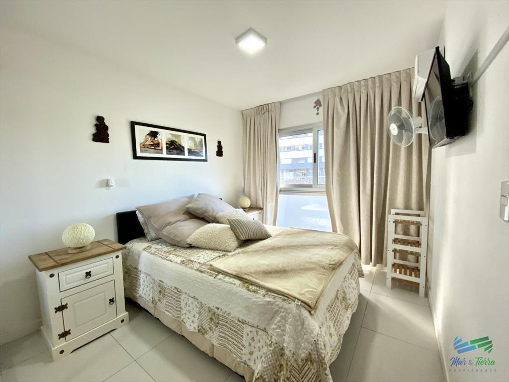 Apartamento en alquiler sobre Roosevelt con y del
