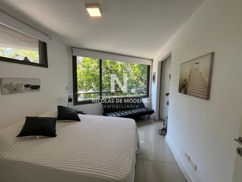 Departamento de 1 dormitorio en venta en zona