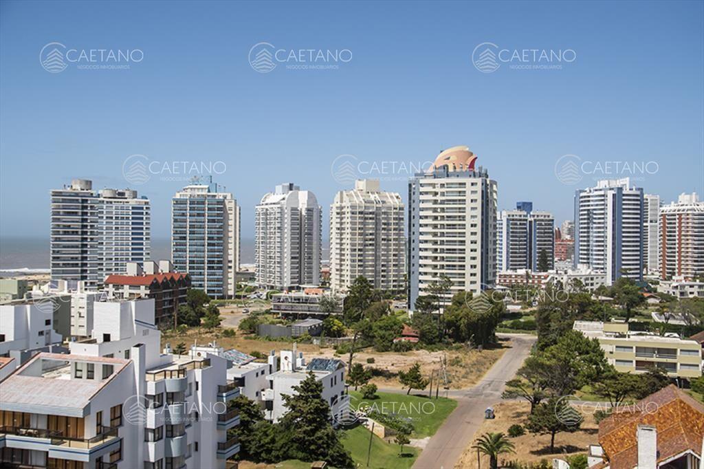 Venta apartamento 2 dormitorios playa brava Punta