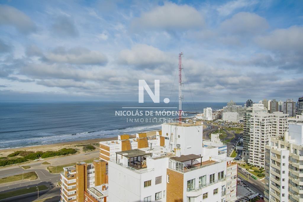Espectacular departamento, de 3 habitaciones, a