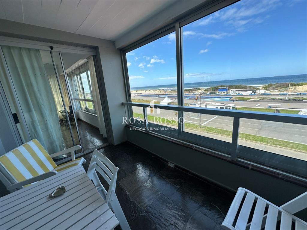 Apartamento Venta Primera Línea 2 dormitorios