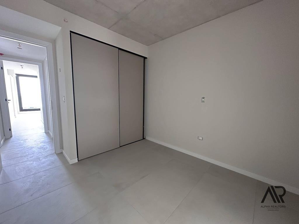 Apartamento en venta c/ cochera en Playa Brava