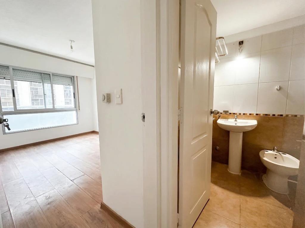 Alquiler de apartamento de 1 dormitorio en Pocitos, Brickell