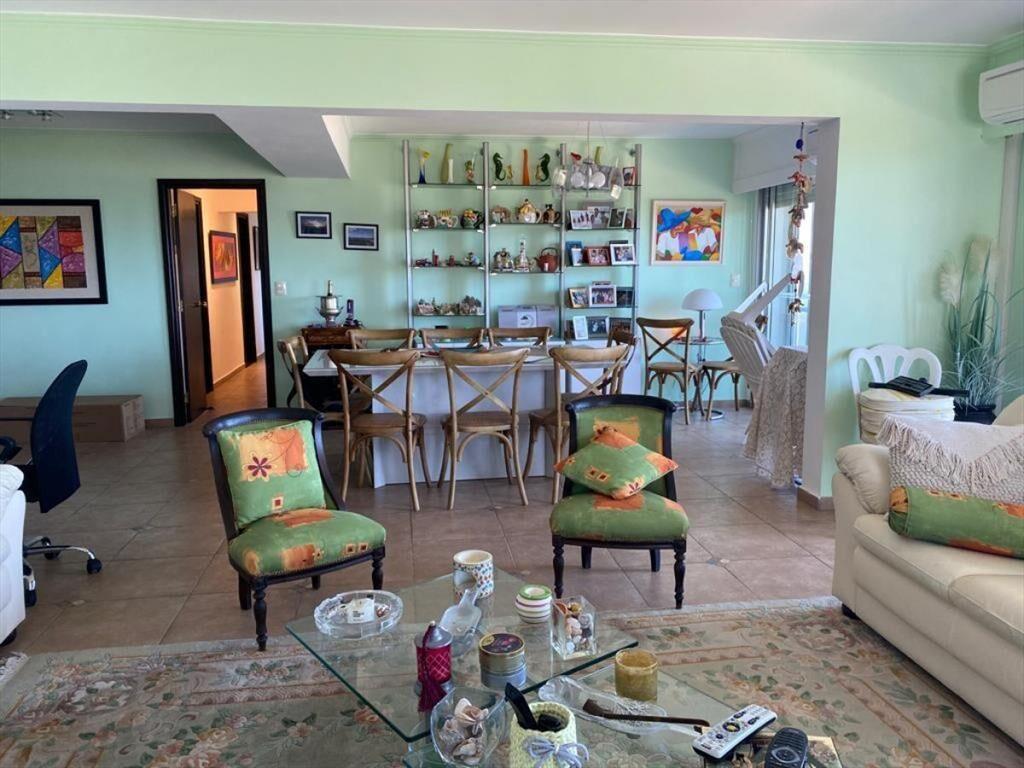 Apartamento 4 dormitorios, primera linea Mansa