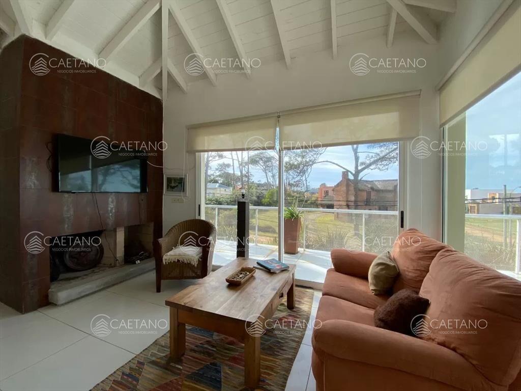 Venta casa 6 dormitorios Montoya