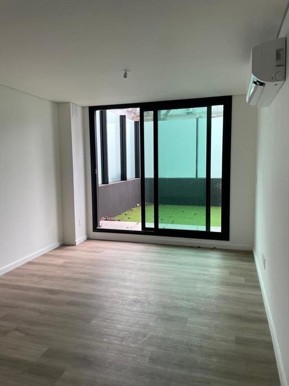 Venta de apartamento, monoambiente planta baja con patio al