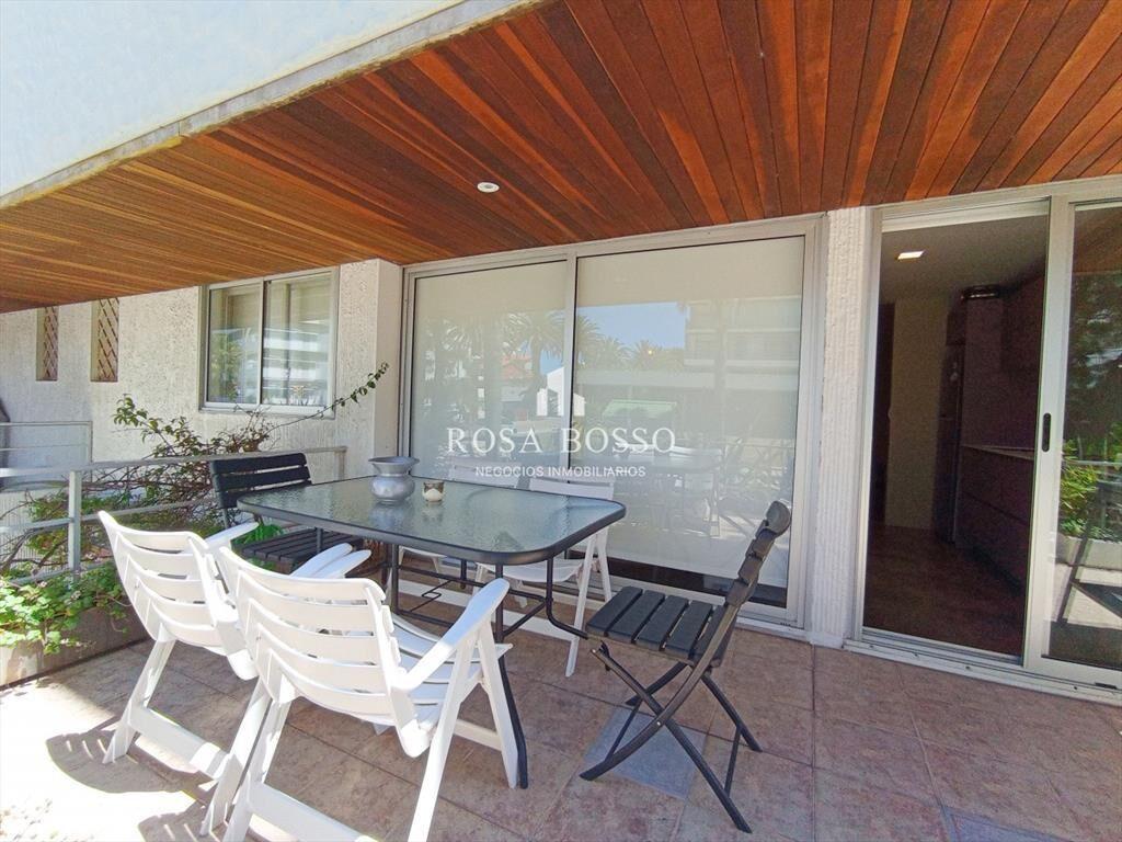 ALQUILER, Apartamento, 2 dormitorios, Península, Punta del