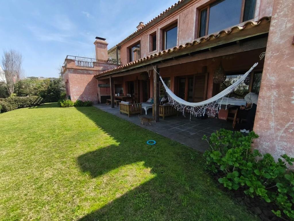 Alquiler casa en Montoya 4 dormis y piscina