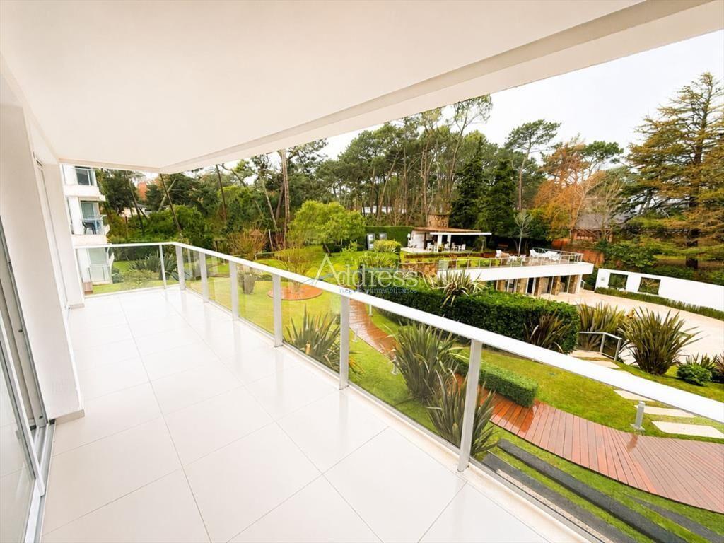 Departamento de 1 dormitorio en venta en complejo