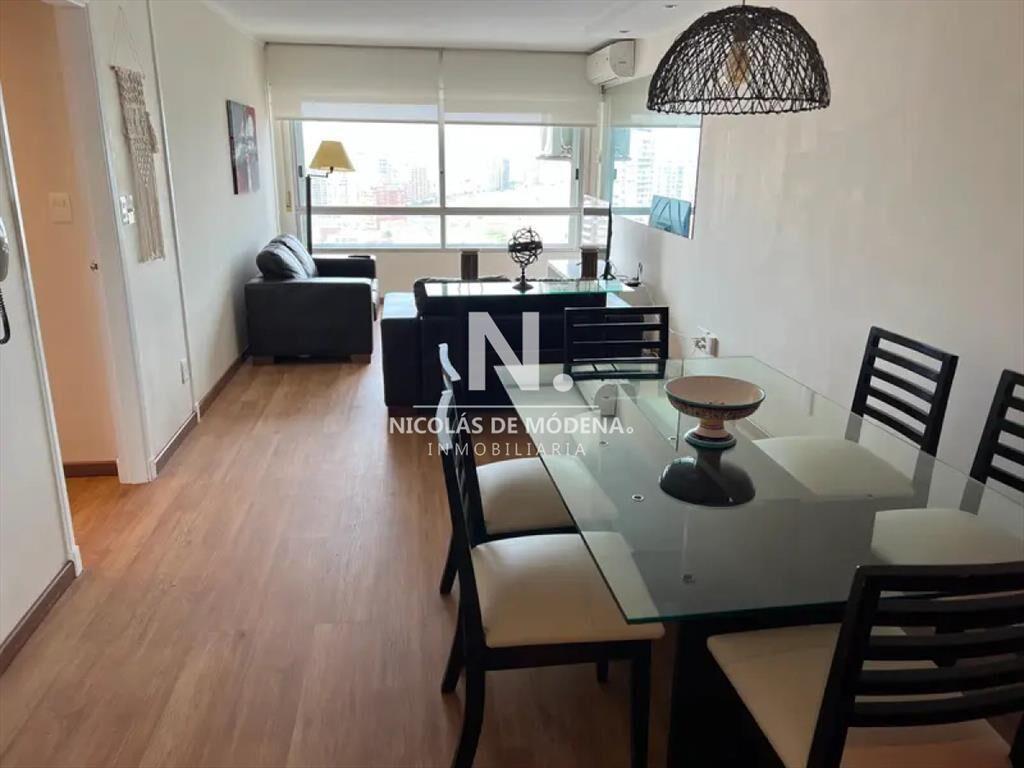 Elegante apartamento a la venta de 3 dormitorios