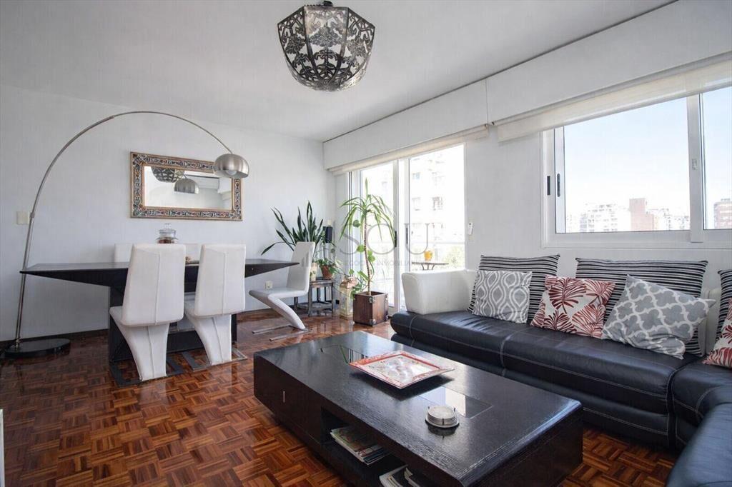 Venta Apartamento de 3 dormitorios, Servicio y Garage en Po