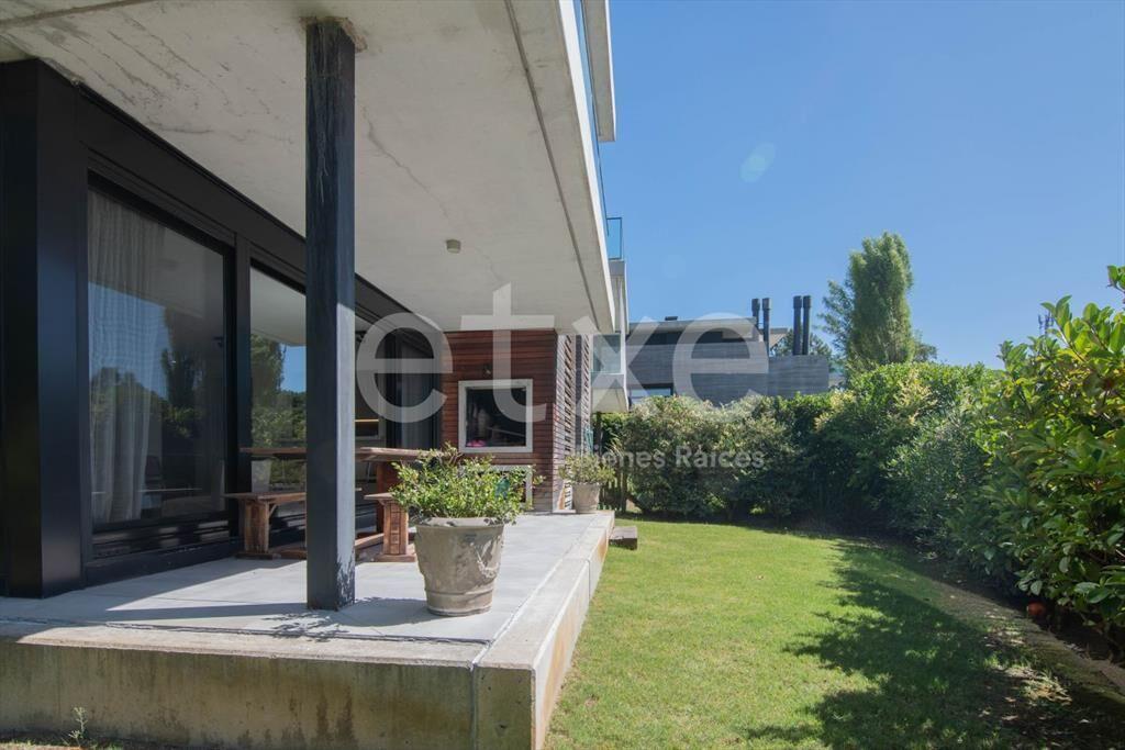 Apartamento planta baja Venta Jardines de Carrasco...