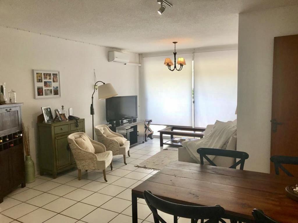 Apartamento en venta - Sobre Roosevelt