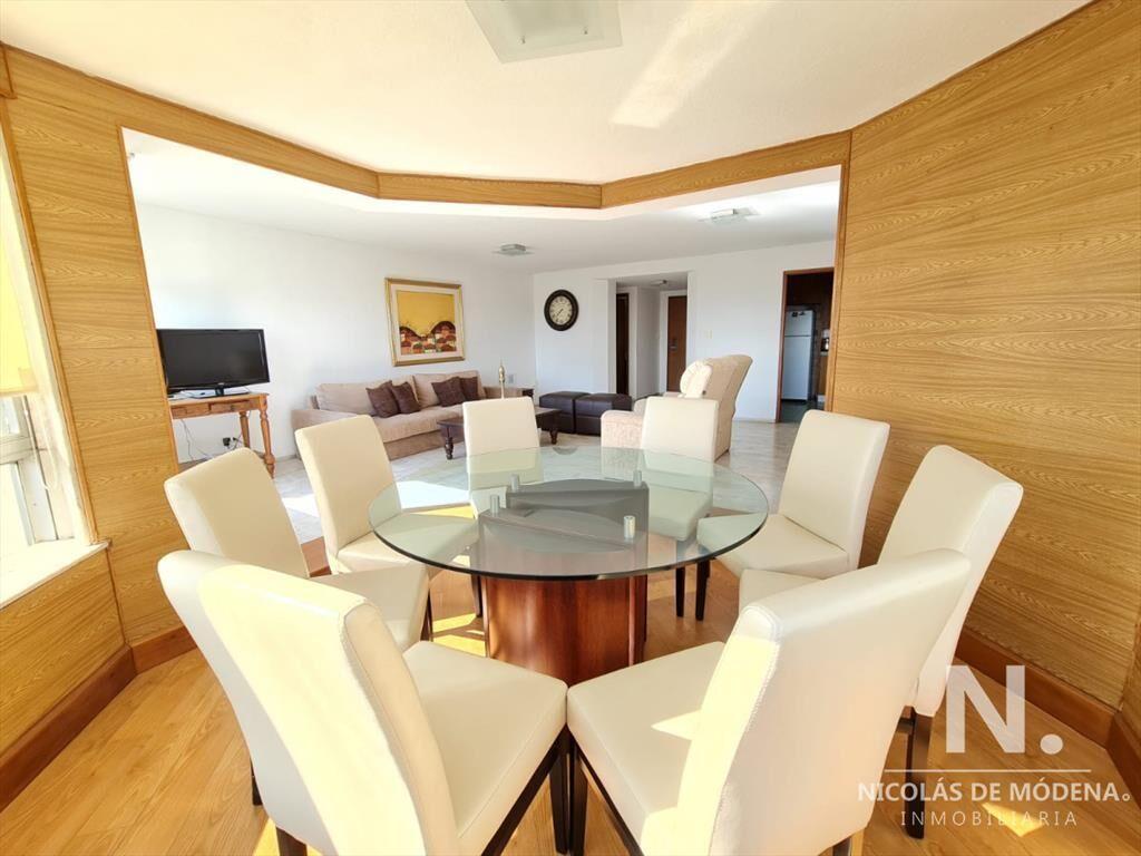 Apartamento de 3 dors con excelente vista y cerca de los ce
