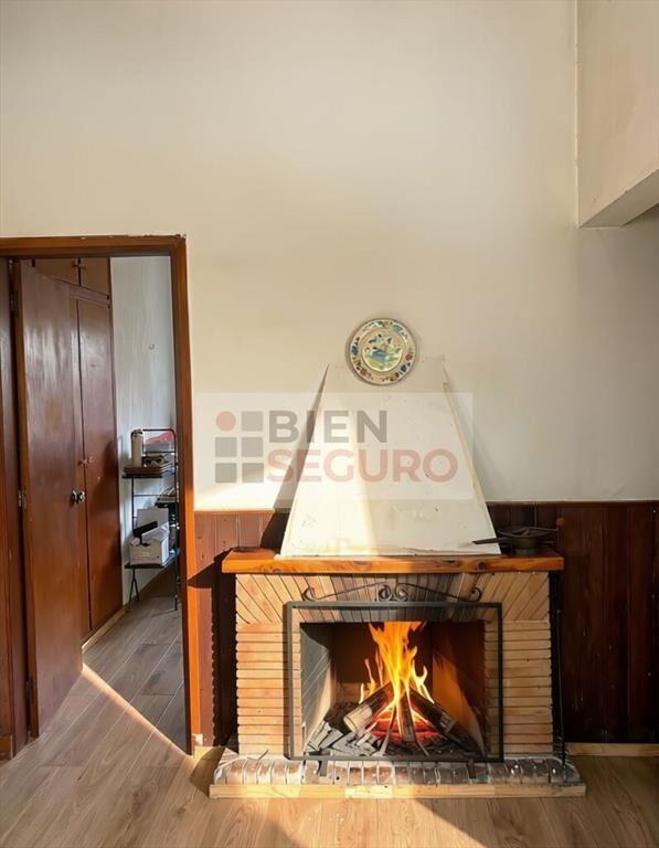Cómoda casa de 4 dormitorios y amplio jardín, barbacoa con