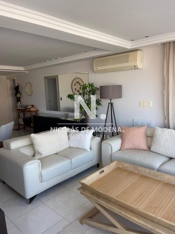 Vende Apartamento en Península - Punta del Este