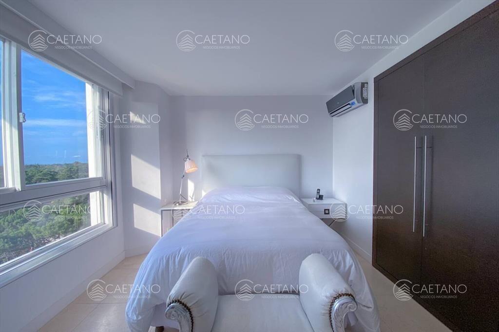 Venta apartamento en YOO 2 dormitorios Punta del
