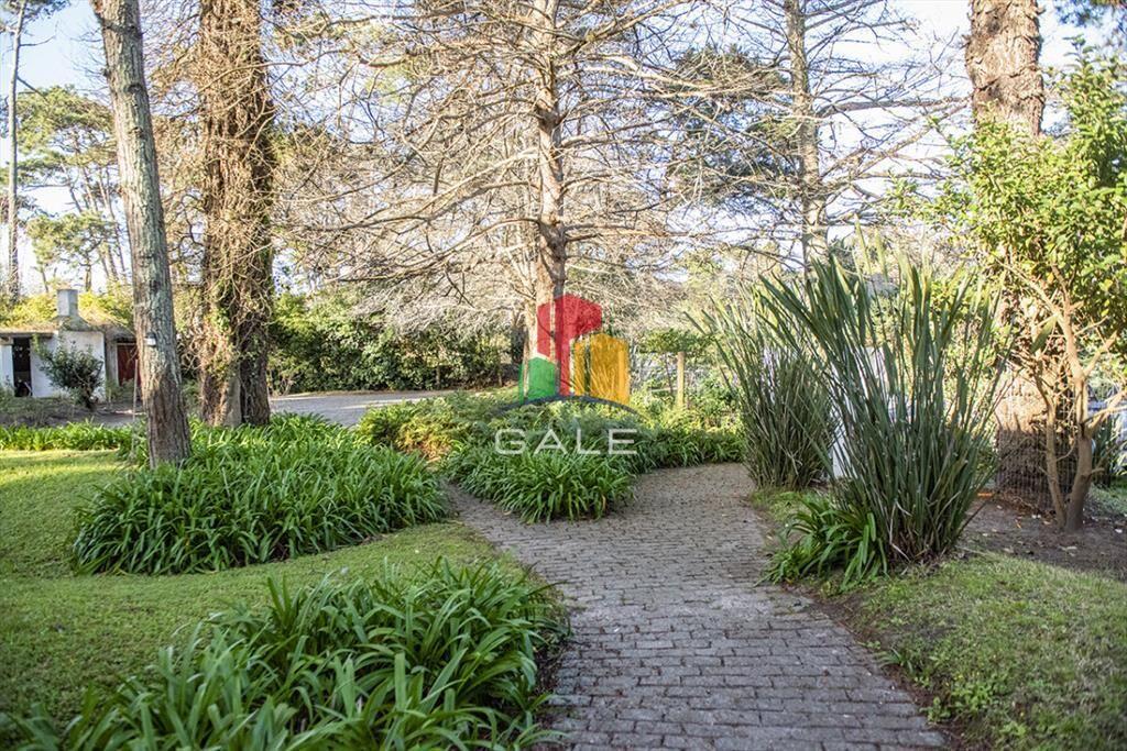 Casa de 4 dormitorios en venta, en Golf Punta del Este
