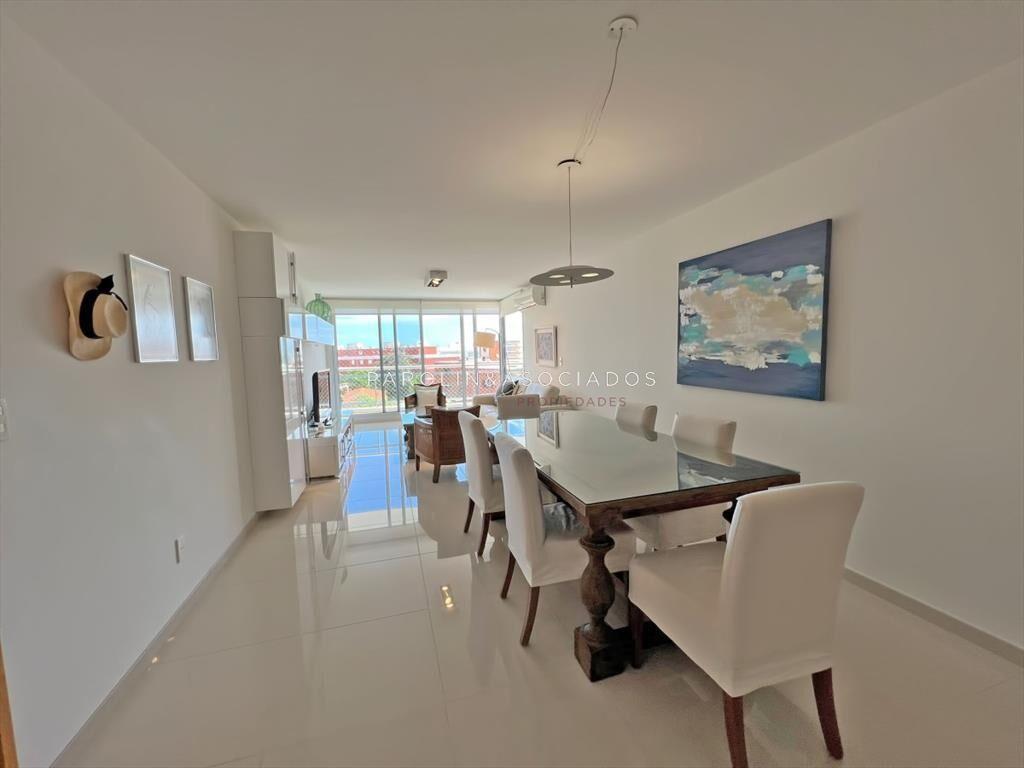 Apartamento en venta de 2 dormitorios en Torre