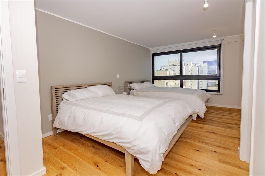 Venta penthouse dos dormitorios tres baños Malvin Frente Ra