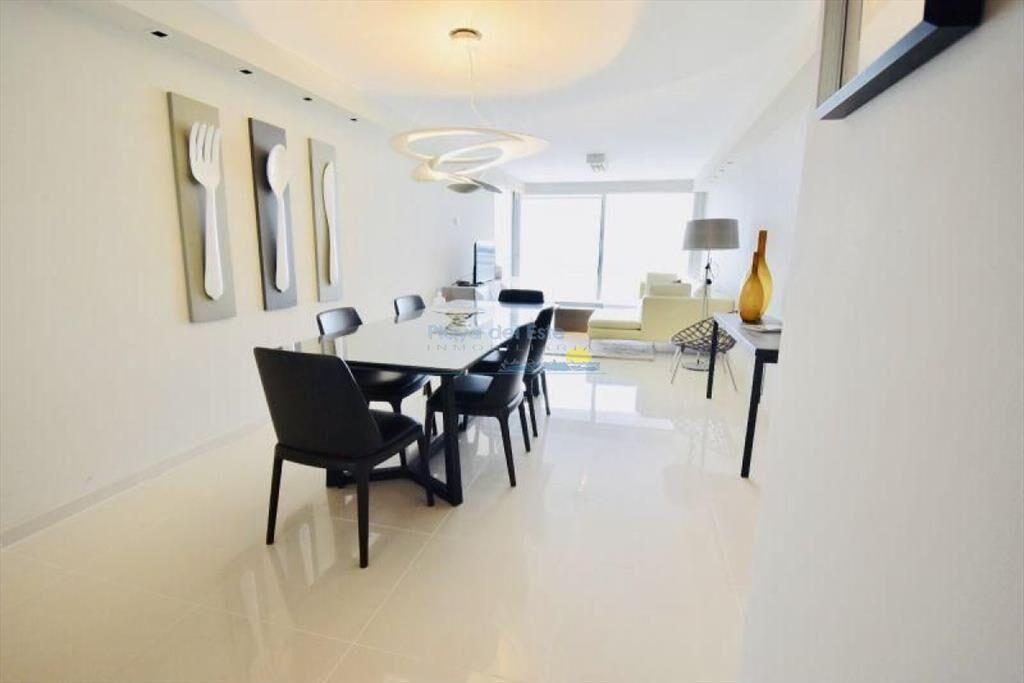 Apartamento en alquiler temporario Playa Mansa 2
