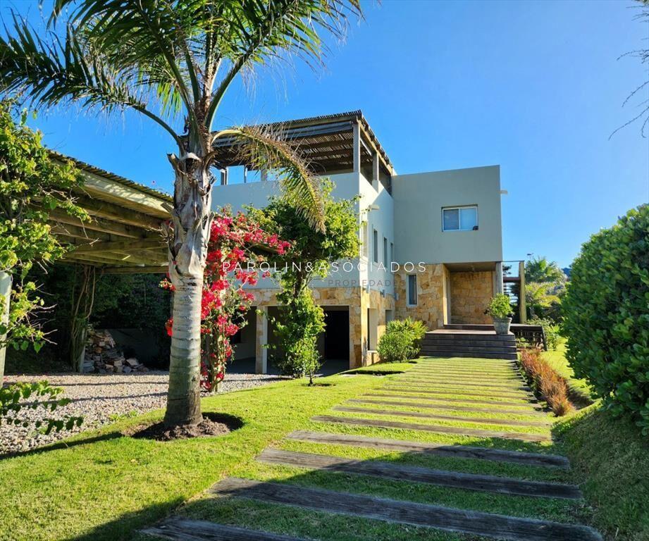 Casa en venta de 3 dormitorios en TÃ­o Tom, Punta Ballena.