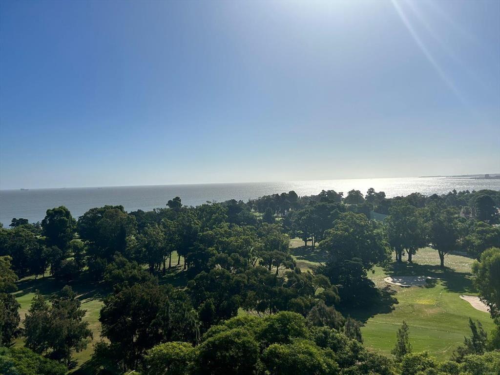 Golf, piso alto, 110 m2 , equipado , 3 dormitorios, garaje