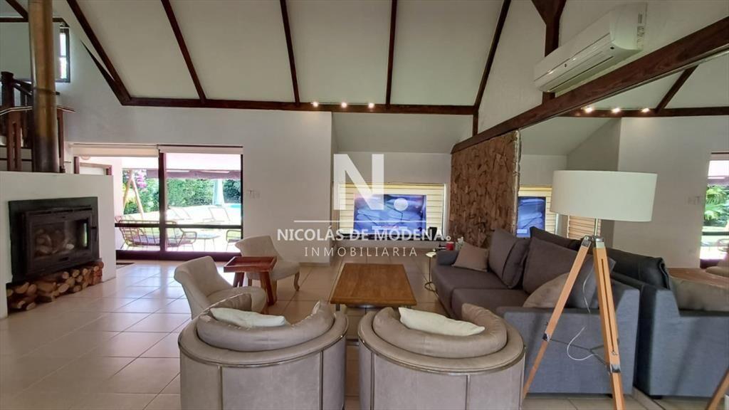 Vende gran casa para vivir todo el año, de 3 en