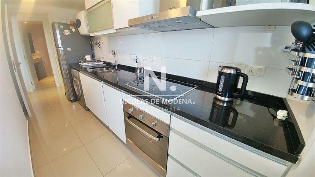 Apartamento en venta 3 dormitorios en Playa