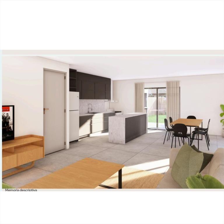 Casa en venta 3 dormitorios 3 baños duplex amplio patio y j